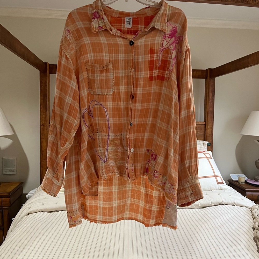 Magnolia pearl top